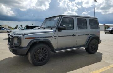 2021-Mercedes-Benz-G-Class-W1NYC6BJXMX393482-1