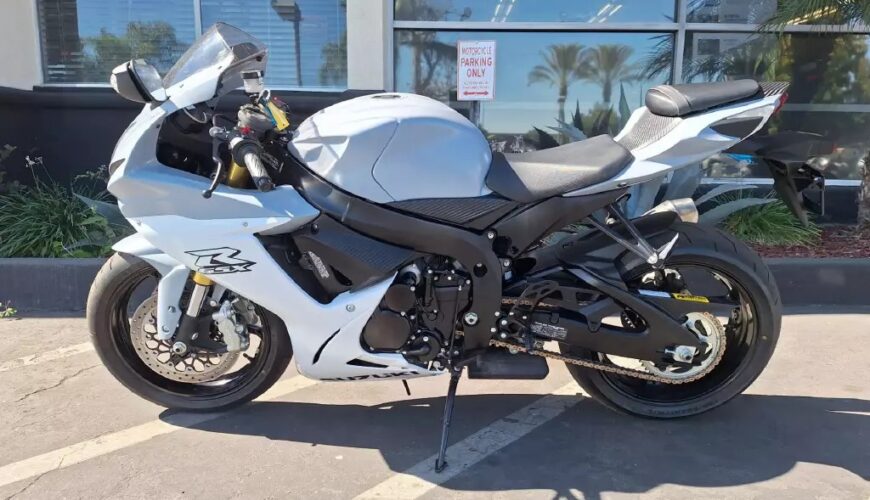 2022 SUZUKI GSXR